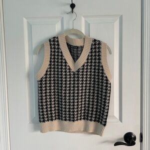 shein tan & black houndstooth v neck sweater vest